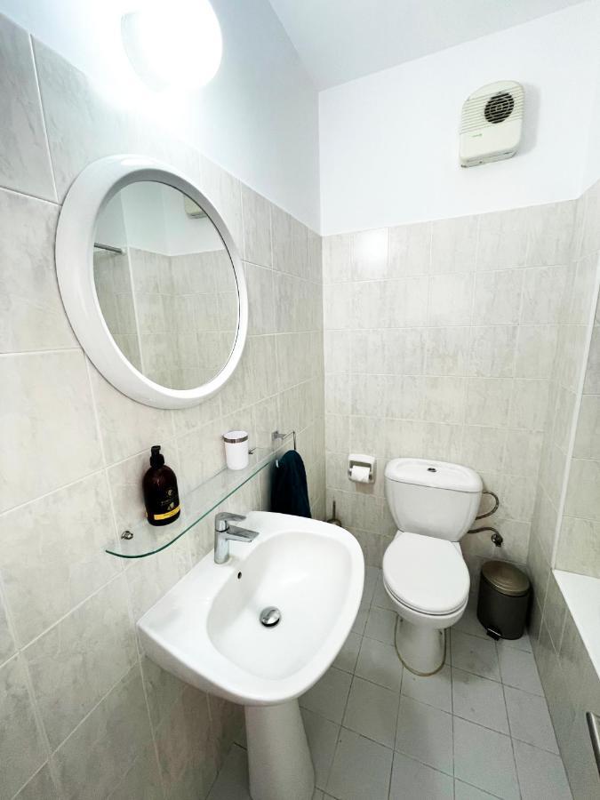 Direct Sea View & Quality Bed - Kings Palace 1 Bed Paphos ภายนอก รูปภาพ